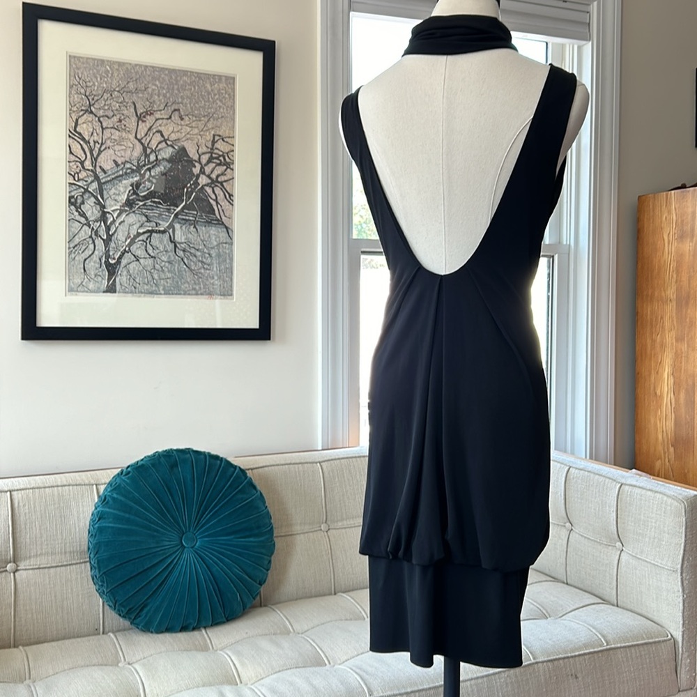 Gifted 💝 Sexy LBD - Picture 5 of 7